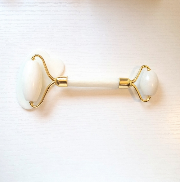 Jade Facial Roller Gua Sha Set - Picture 2 of 7